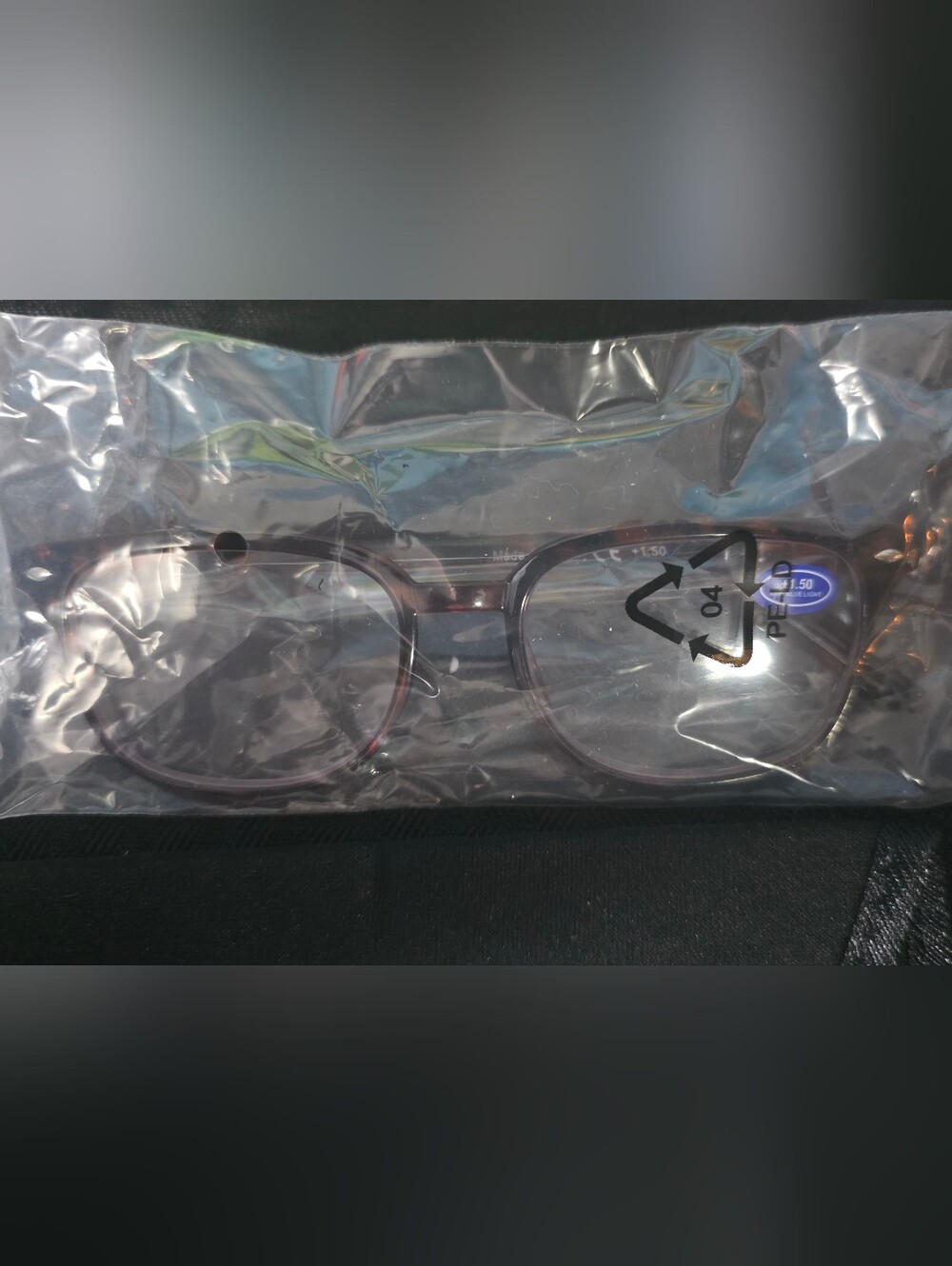 Round Reading Eyeglasses in Translucent Burgundy +1.50